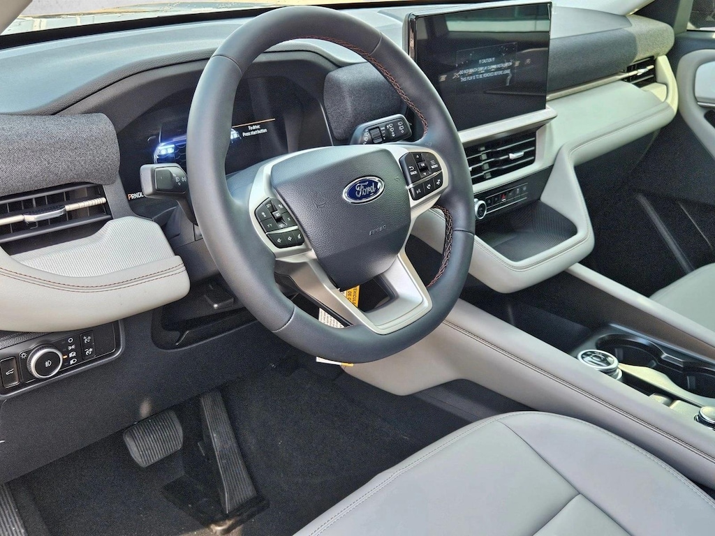 New 2026 Ford Explorer Active w/200A Pkg SUV