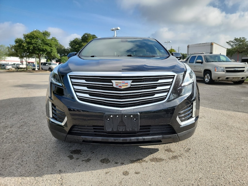 Used 2017 CADILLAC XT5 Luxury FWD SUV