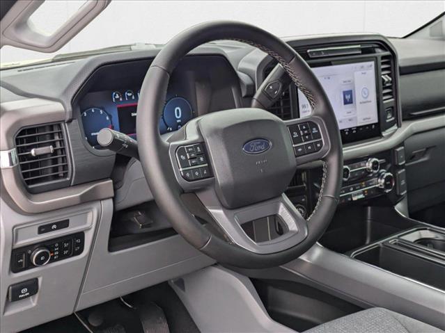 2025 Ford F-150 XLT photo 3