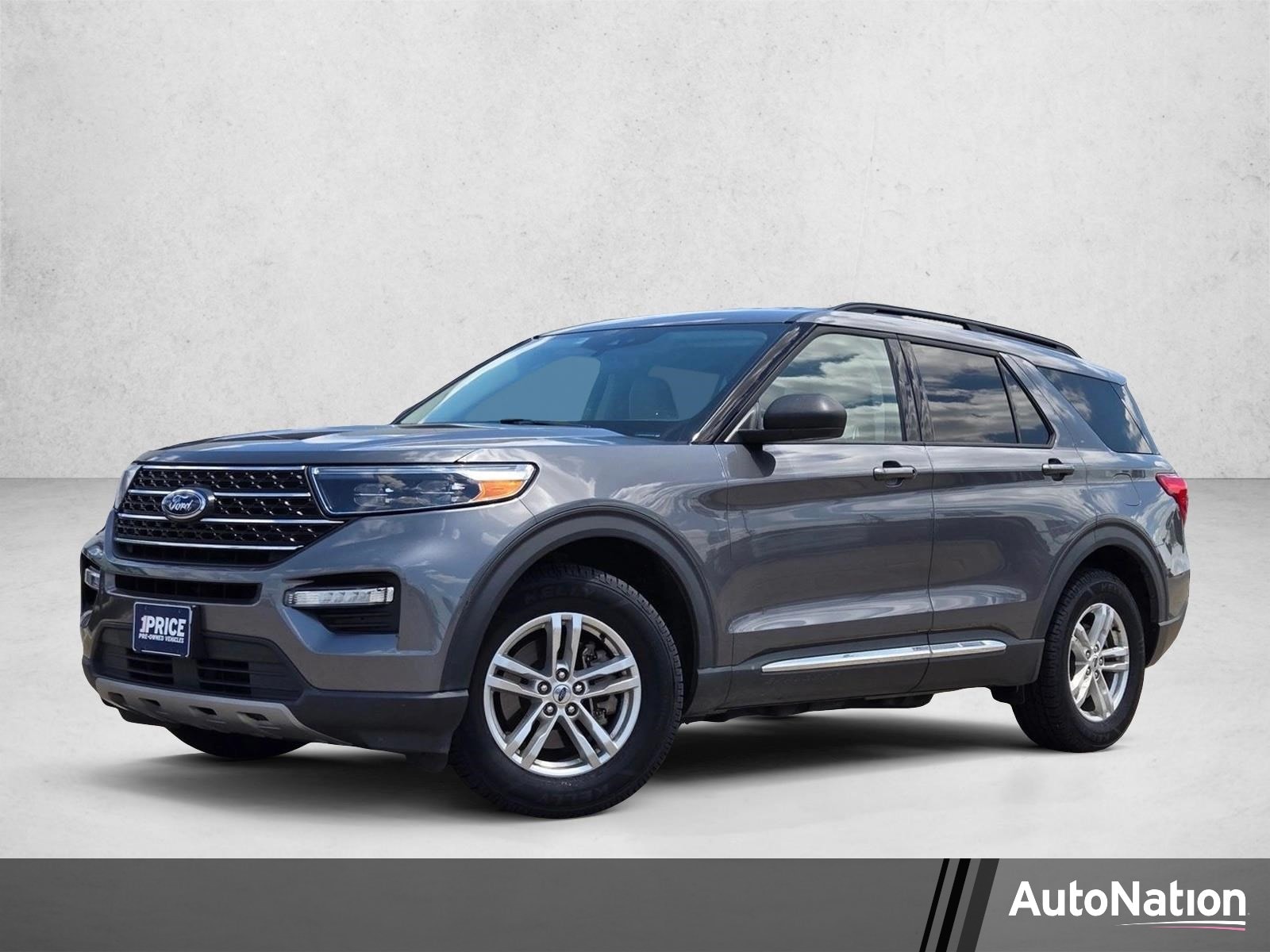 2022 Ford Explorer XLT 4WD's photo