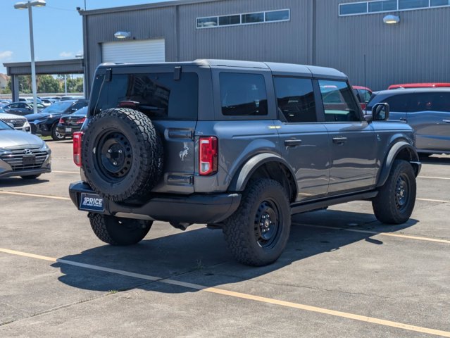 2023 Ford Bronco Black Diamond photo 4