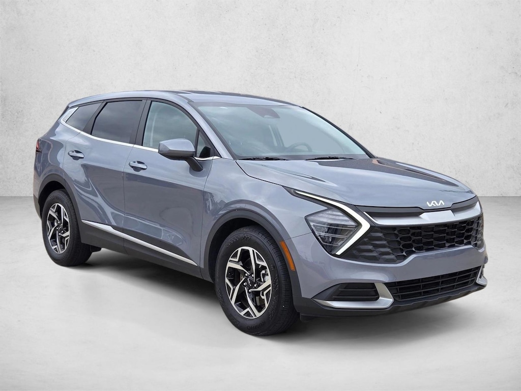 Used 2025 Kia Sportage LX SUV