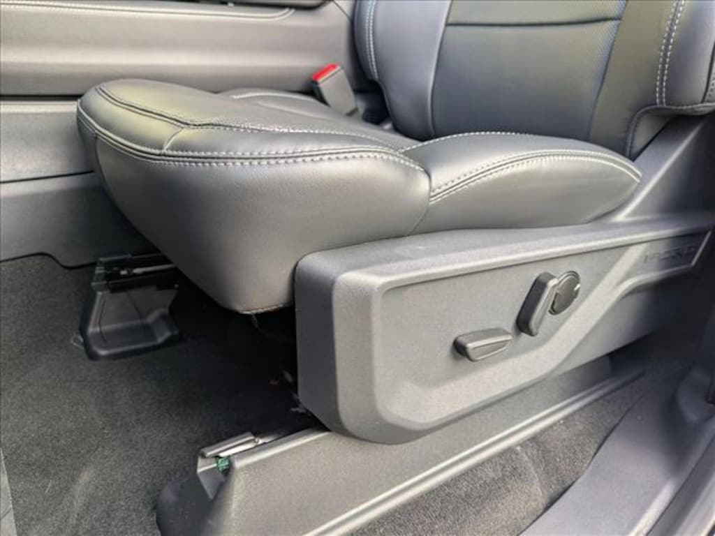 New 2025 Ford Expedition Platinum SUV