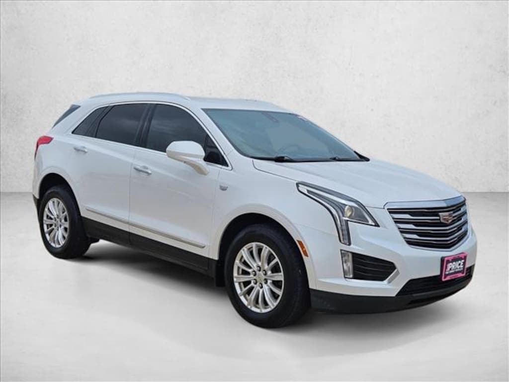 Used 2017 CADILLAC XT5 FWD SUV