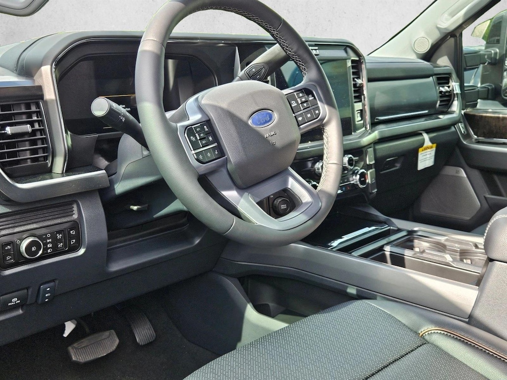 New 2026 Ford F-250 LARIAT Truck Crew Cab