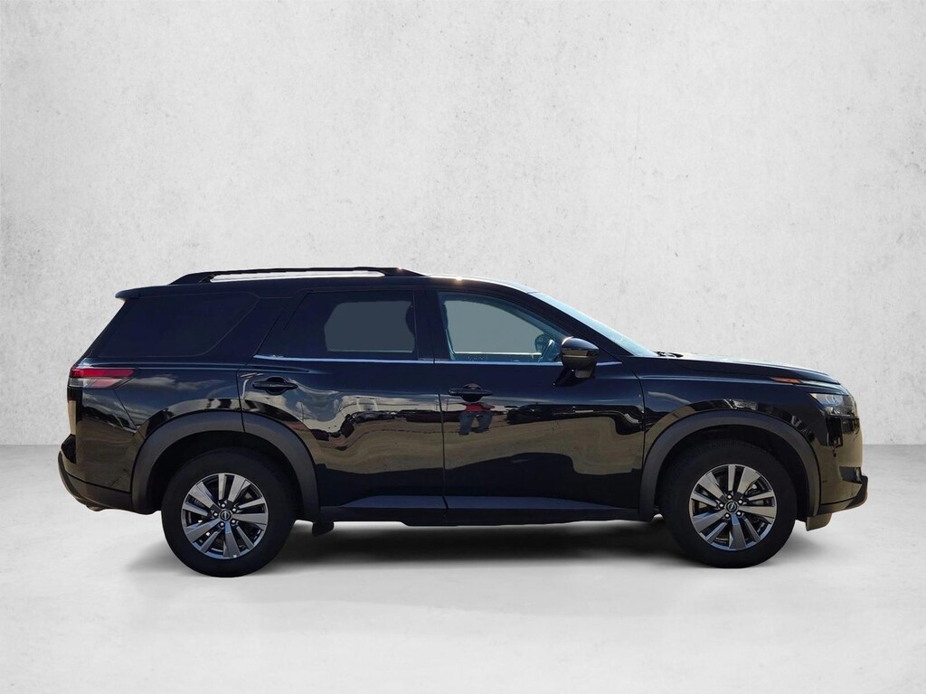 Used 2025 Nissan Pathfinder SV SUV