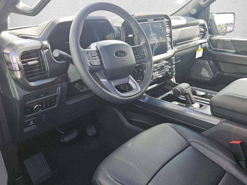 New 2026 Ford F-150 LARIAT Truck SuperCrew Cab