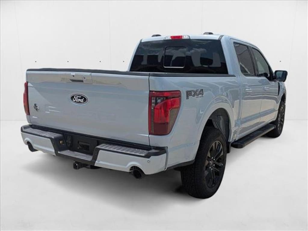 New 2025 Ford F-150 XLT Truck SuperCrew Cab