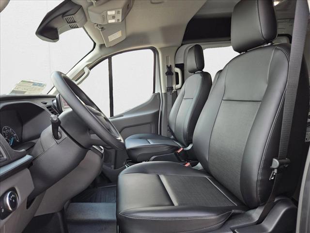 2025 Ford Transit photo 4