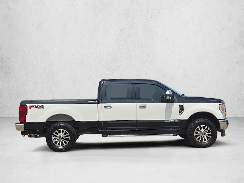 Certified 2022 Ford F-250 LARIAT Truck Crew Cab