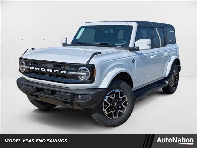 2025 Ford Bronco 4-Door Outer Banks's photo