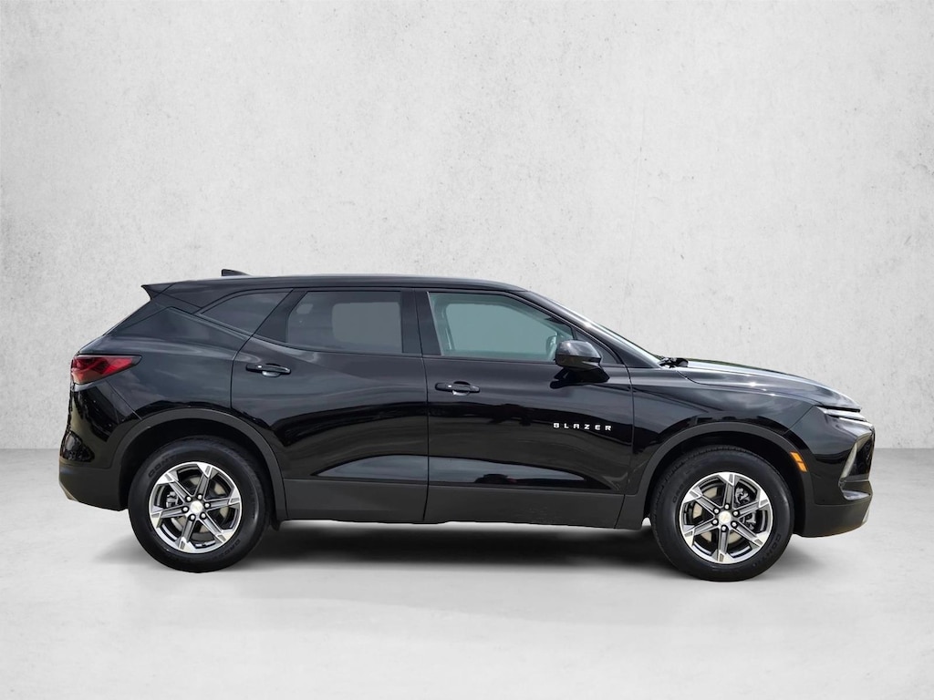 Used 2025 Chevrolet Blazer LT SUV
