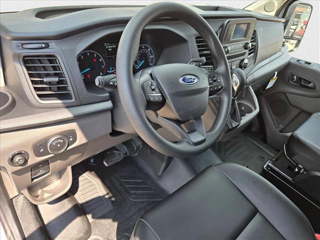 2025 Ford Transit photo 2