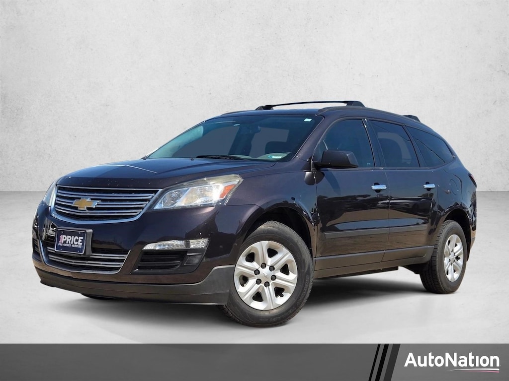 Used 2017 Chevrolet Traverse LS SUV