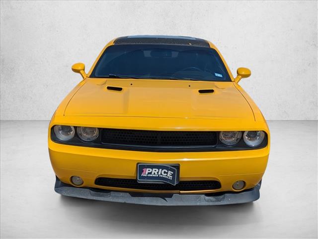2012 Dodge Challenger SRT8 photo 2