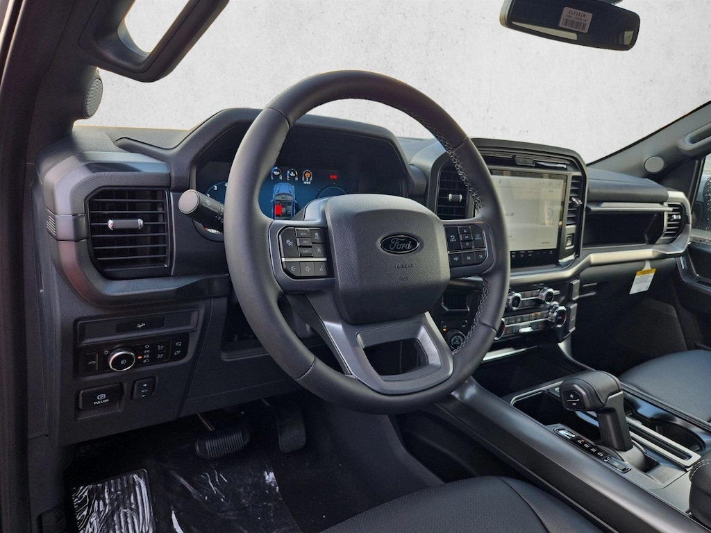 New 2026 Ford F-150 LARIAT Truck SuperCrew Cab