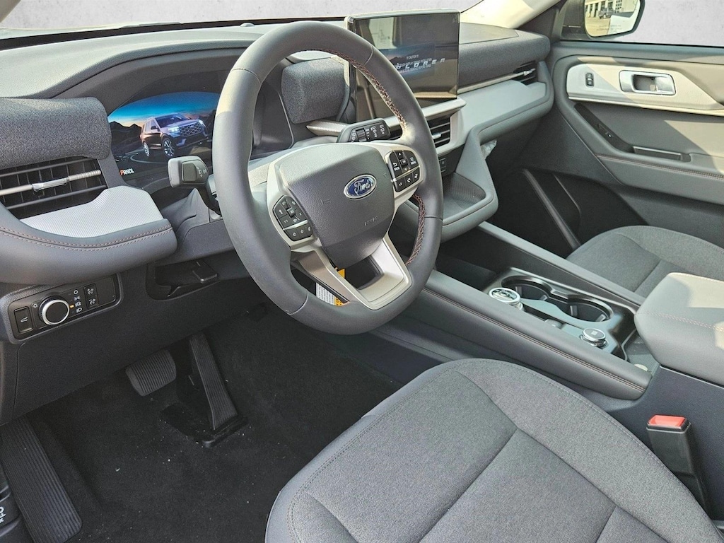 New 2026 Ford Explorer Active w/200A Pkg SUV