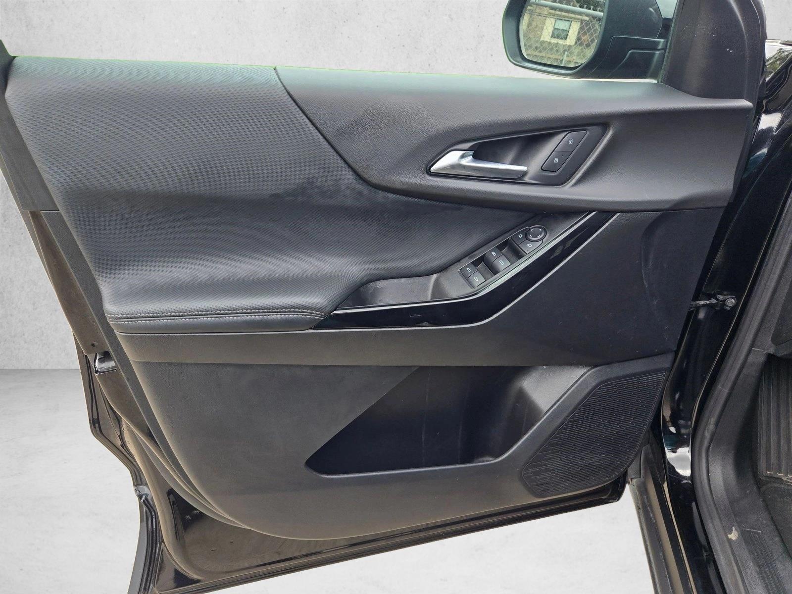 2025 Chevrolet Equinox LT - Photo 12