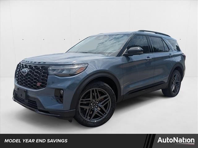 2025 Ford Explorer ST's photo