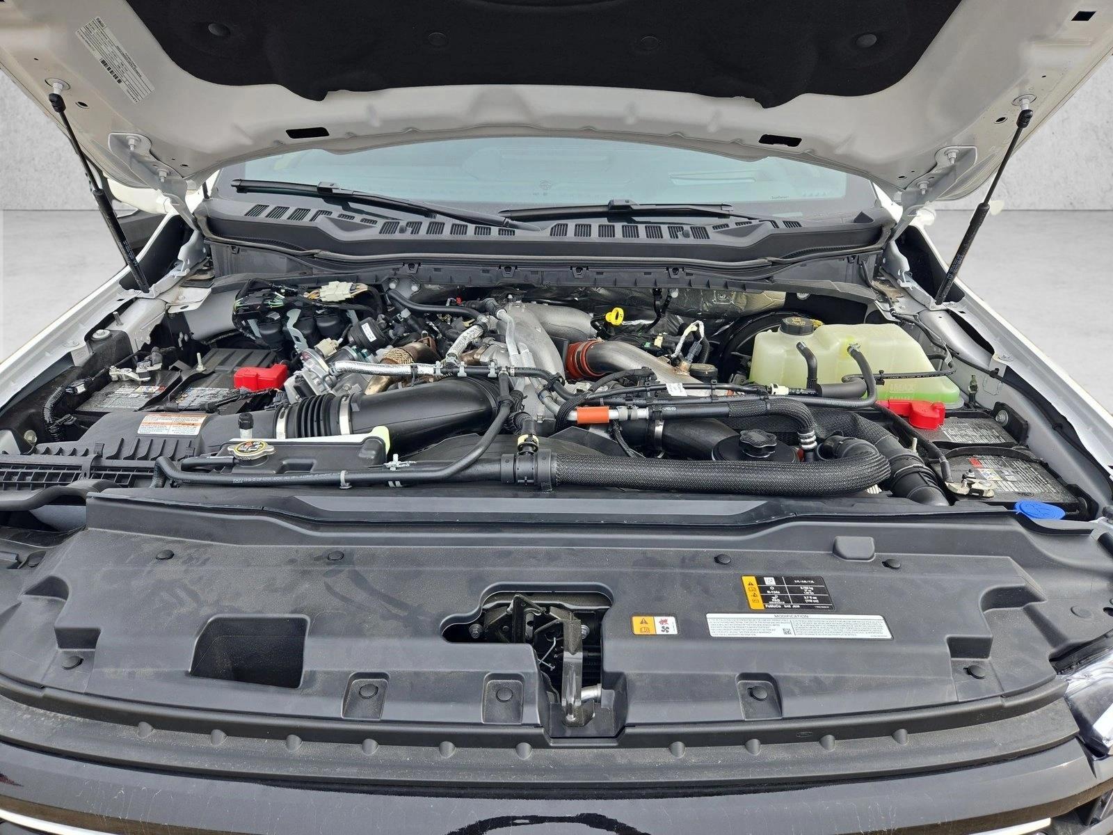 2025 Ford F-250 Super Duty Platinum - Photo 16