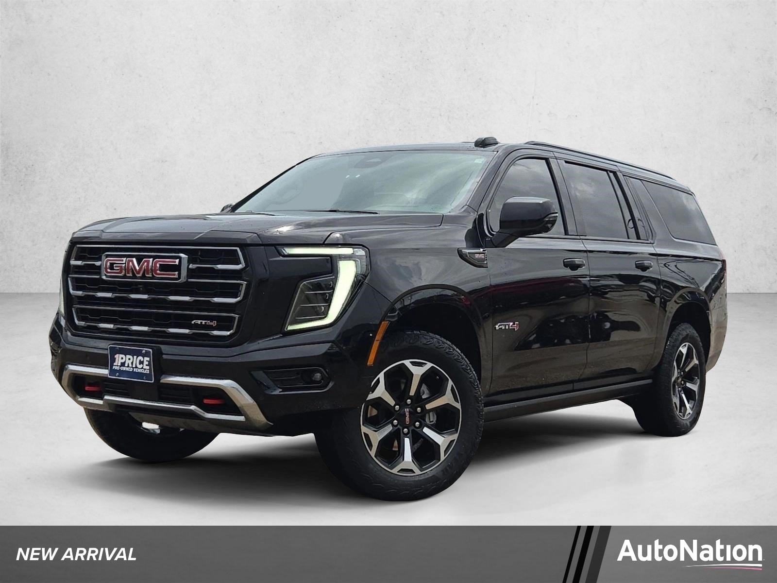2025 GMC Yukon 4WD AT4's photo