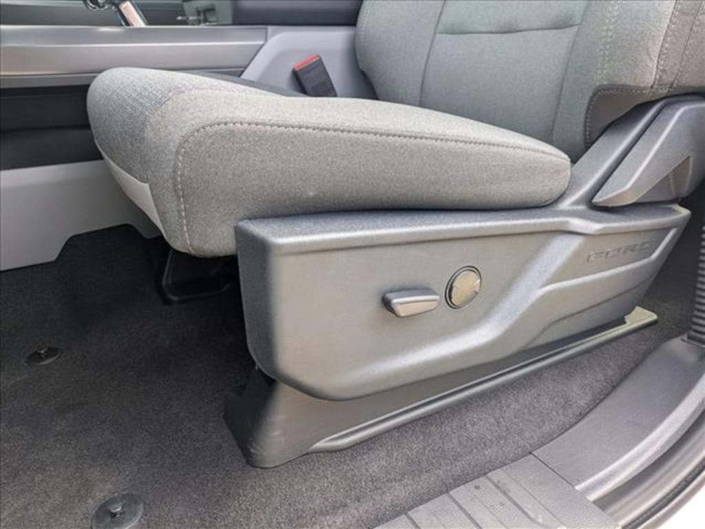 New 2025 Ford F-150 Lightning XLT Truck SuperCrew Cab