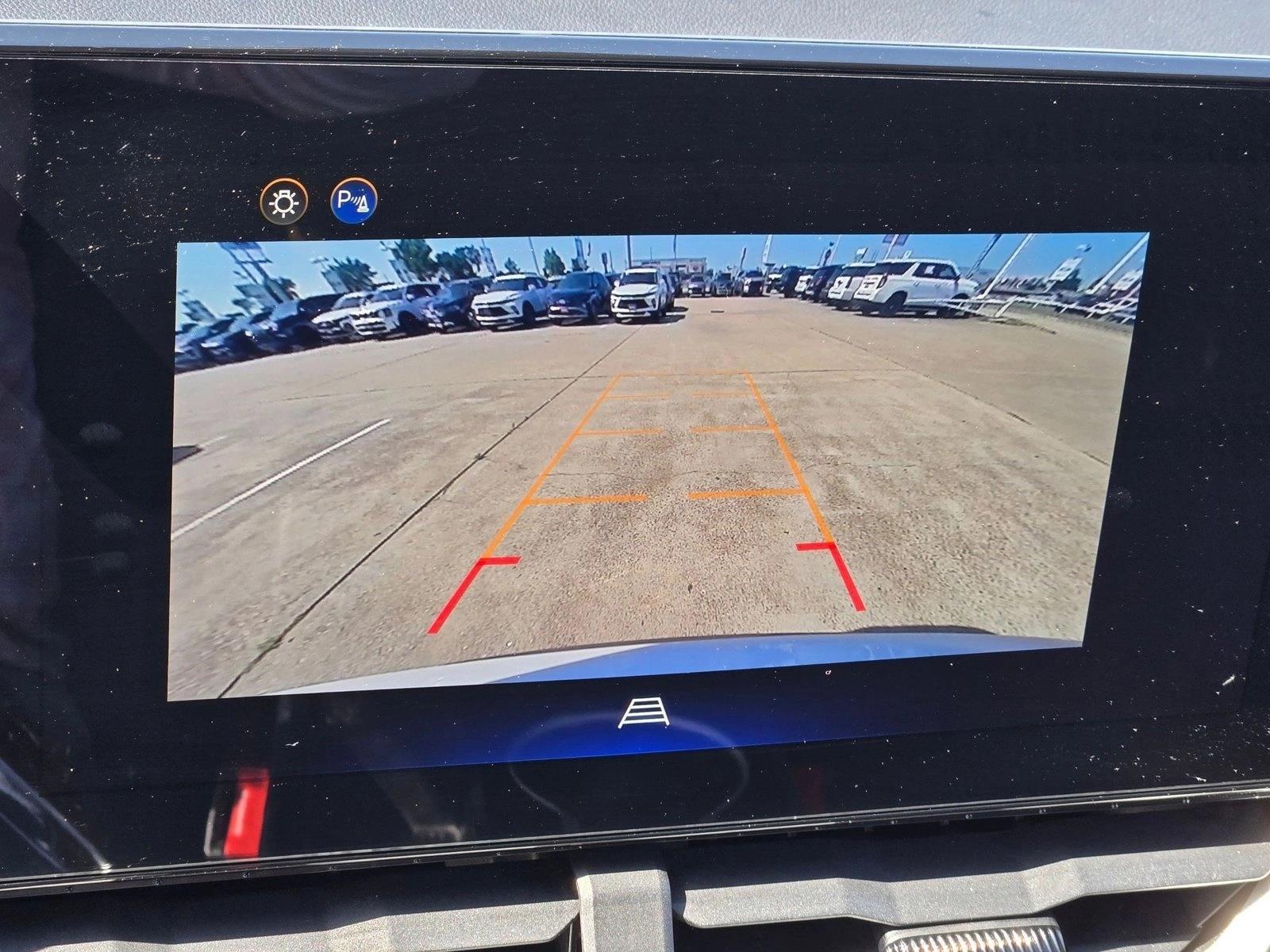 2025 Chevrolet Equinox LT - Photo 12