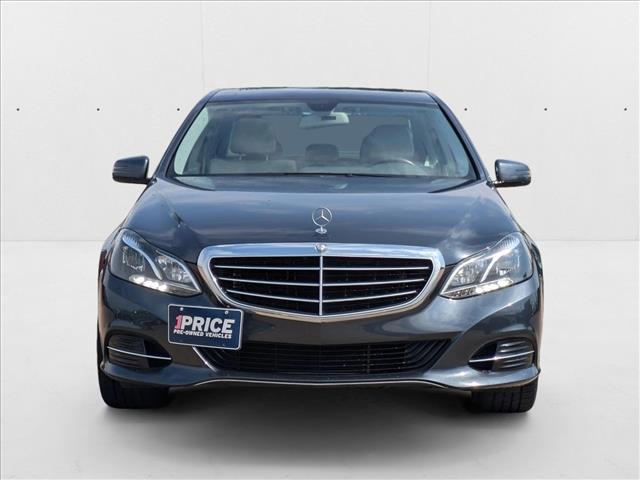2014 Mercedes Benz E 350 Sedan photo 2