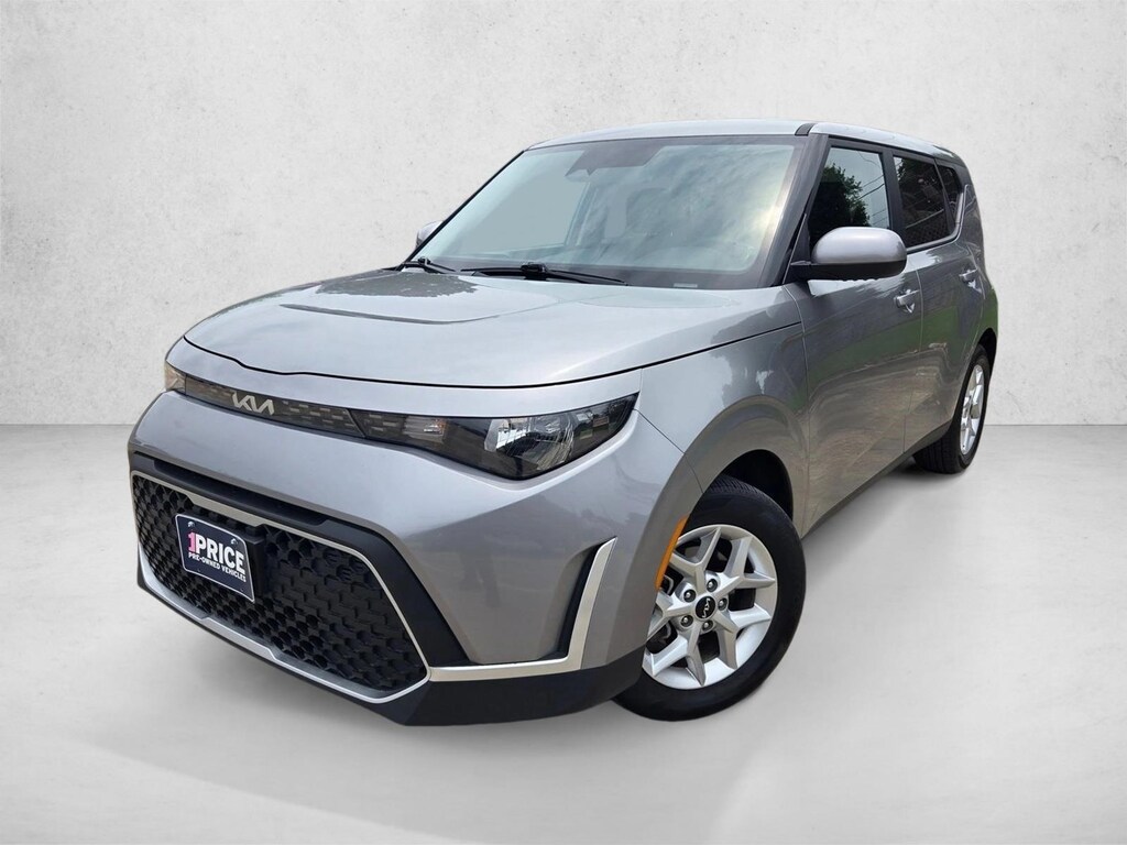 Used 2025 Kia Soul LX Hatchback
