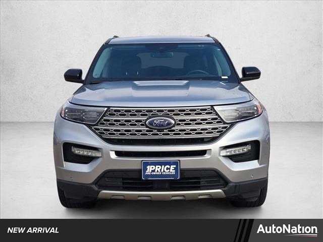2023 Ford Explorer Limited's photo