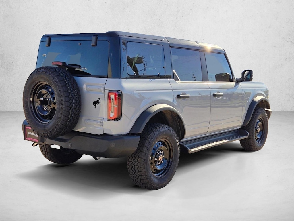 New 2026 Ford Bronco Outer Banks SUV