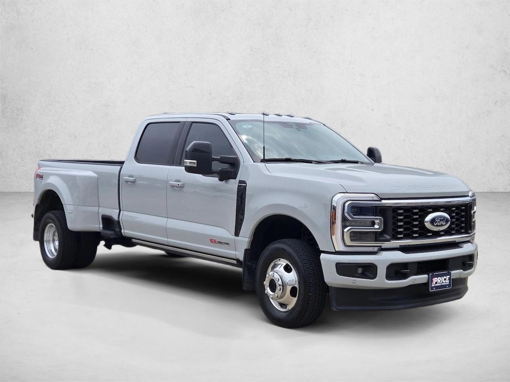 Certified 2025 Ford F-350 Platinum Truck Crew Cab