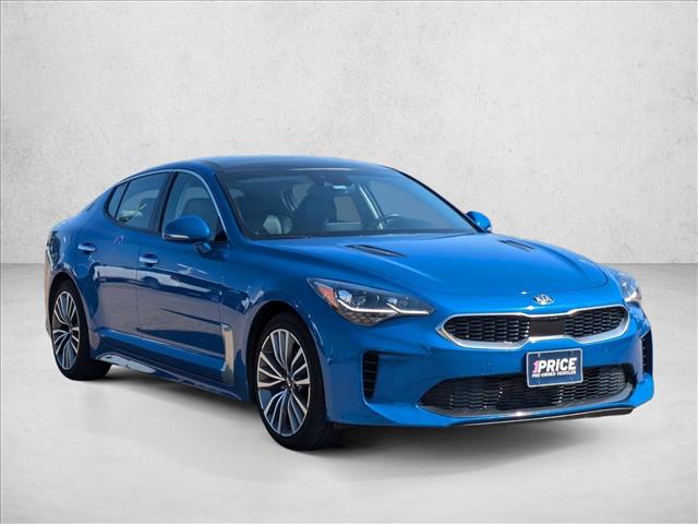 2019 Kia Stinger Premium photo 3