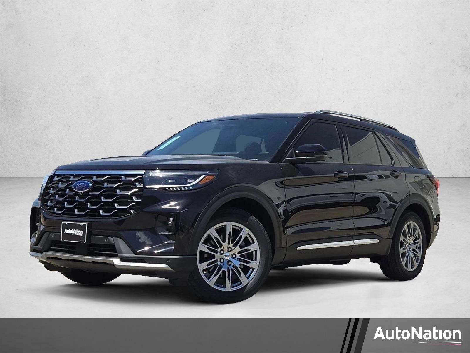 2026 Ford Explorer Platinum's photo