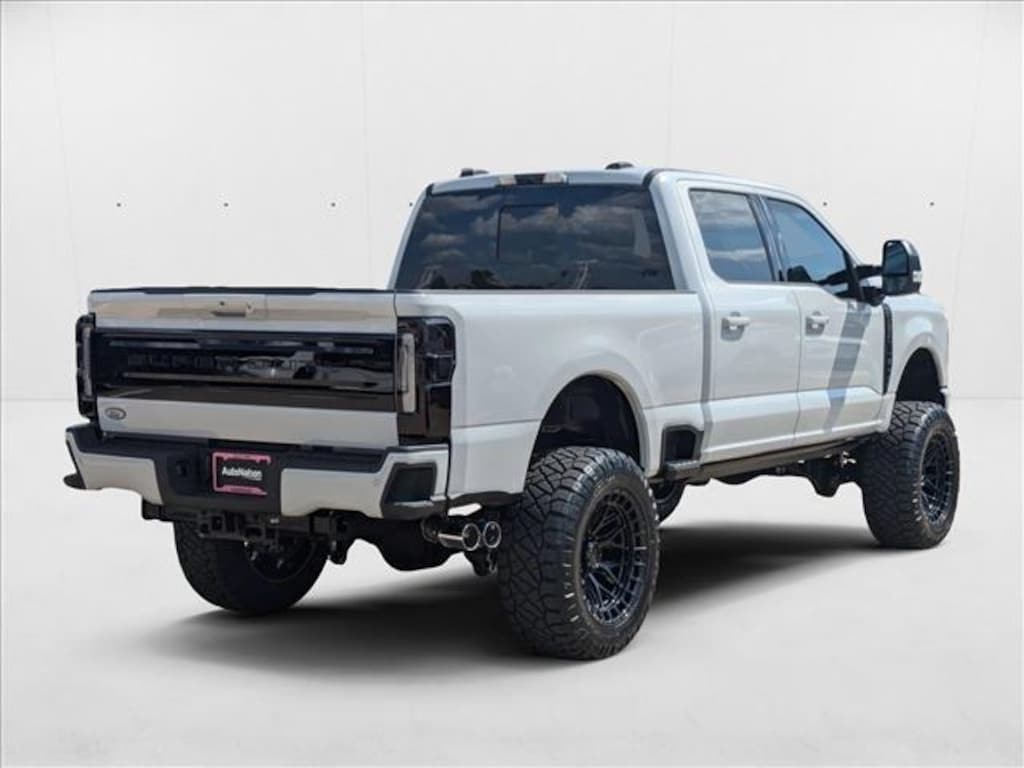 New 2026 Ford F-250 Platinum Truck Crew Cab