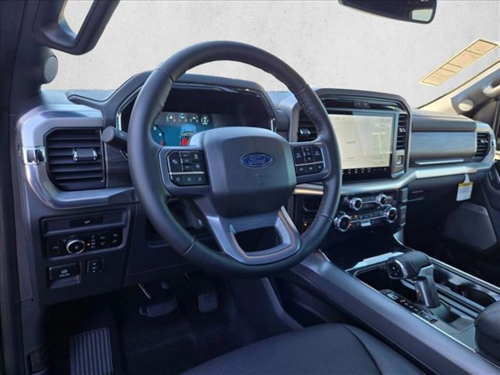 New 2026 Ford F-150 LARIAT Truck SuperCrew Cab