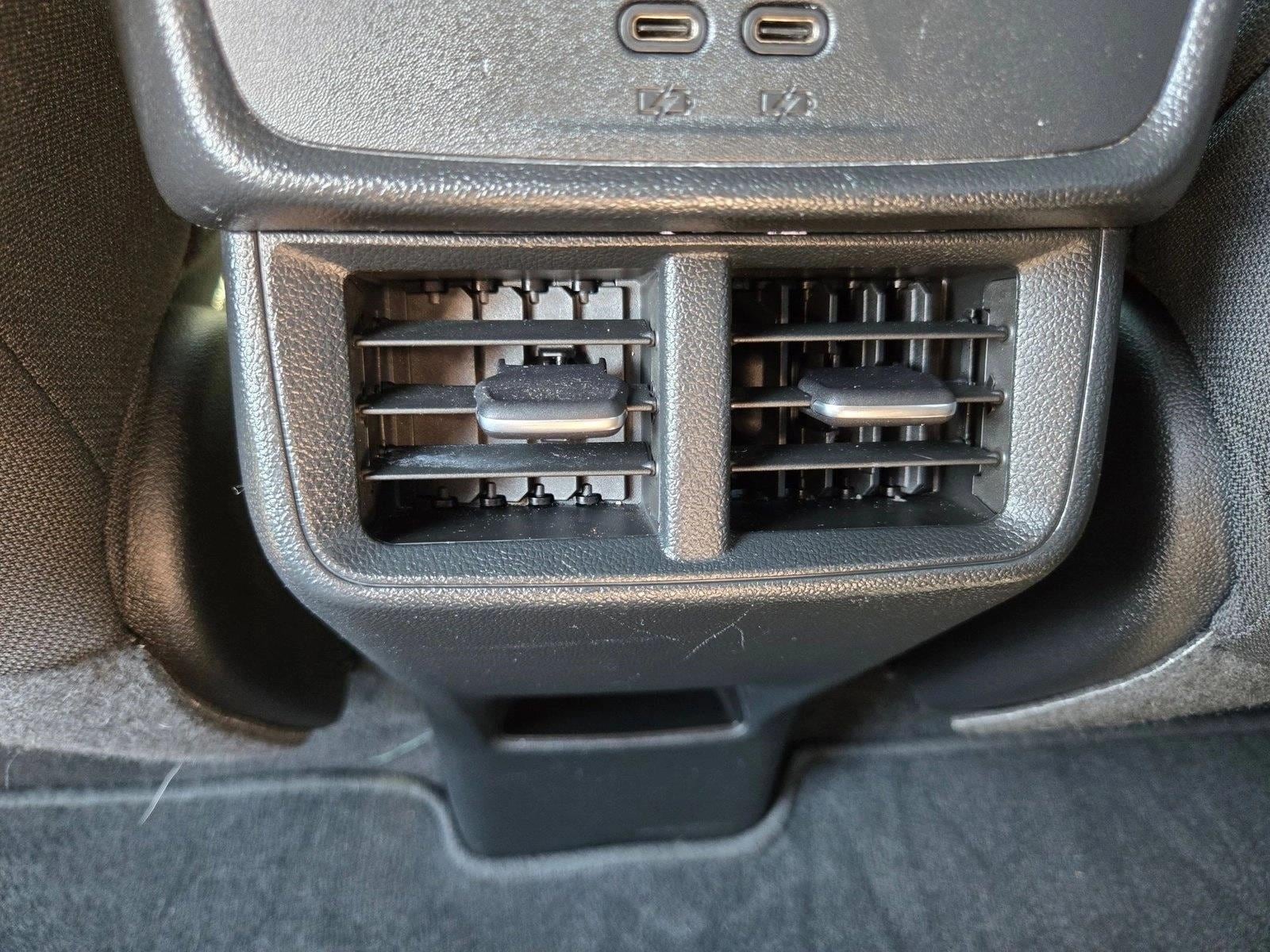 2025 Chevrolet Equinox LT - Photo 17