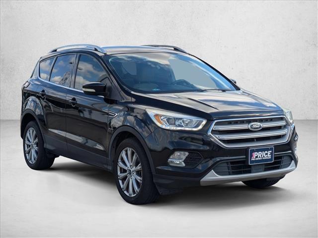2017 Ford Escape Titanium photo 3