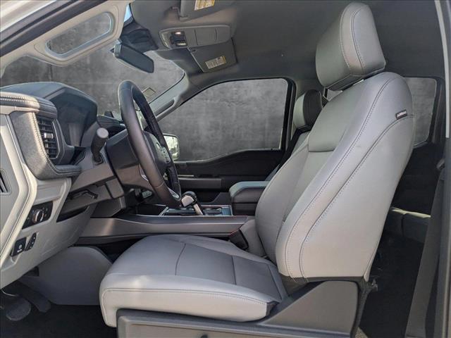 2025 Ford F-150 Lightning Flash photo 15