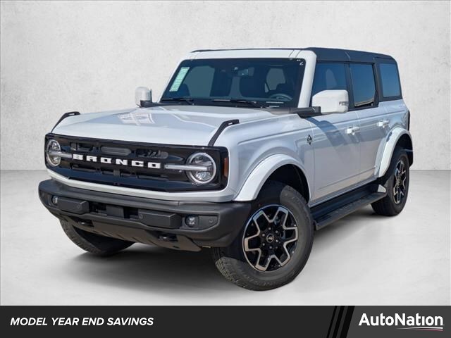 2025 Ford Bronco 4-Door Outer Banks's photo