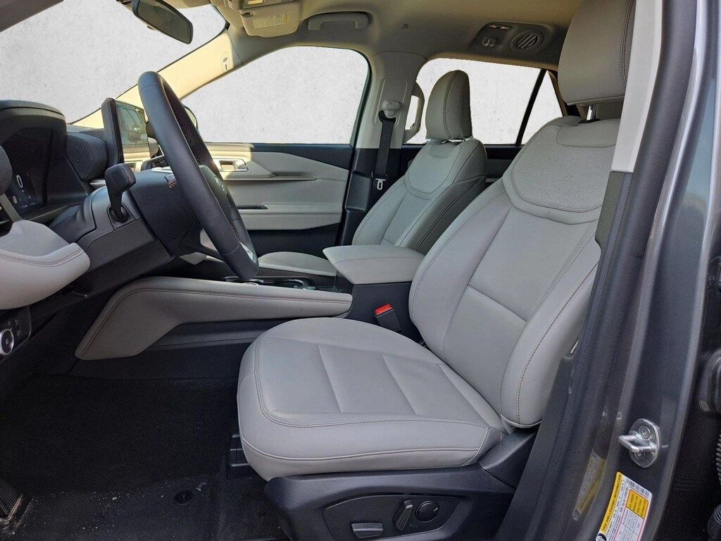 New 2026 Ford Explorer Active w/200A Pkg SUV