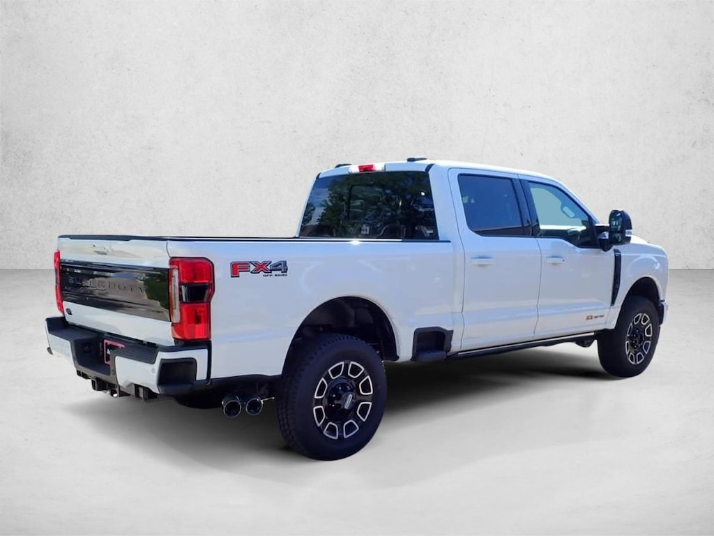 New 2026 Ford F-350 Platinum Truck Crew Cab