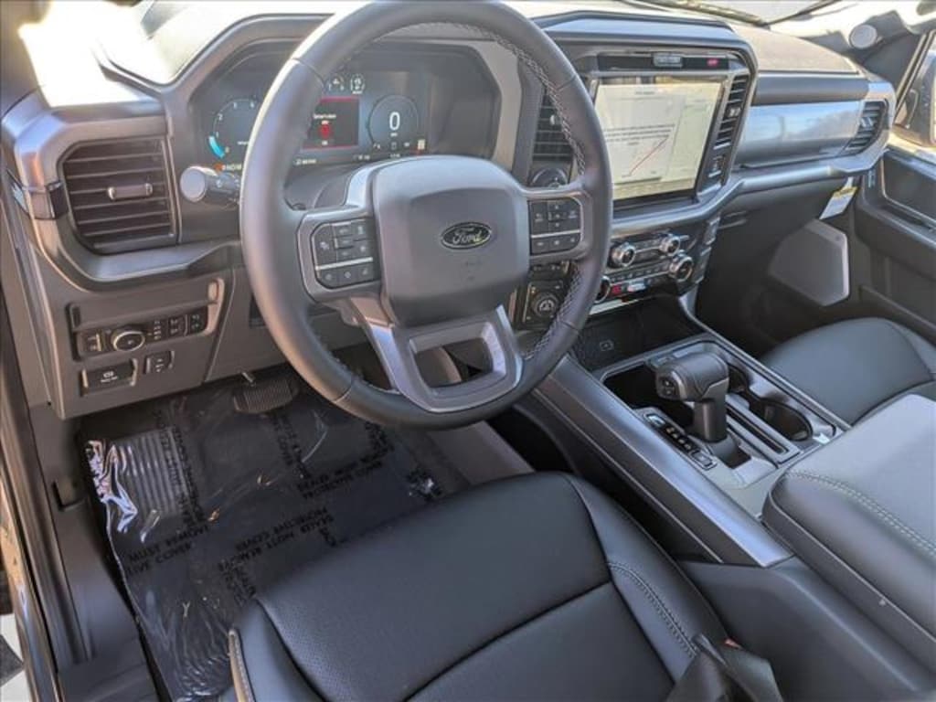 New 2025 Ford F-150 LARIAT Truck SuperCrew Cab