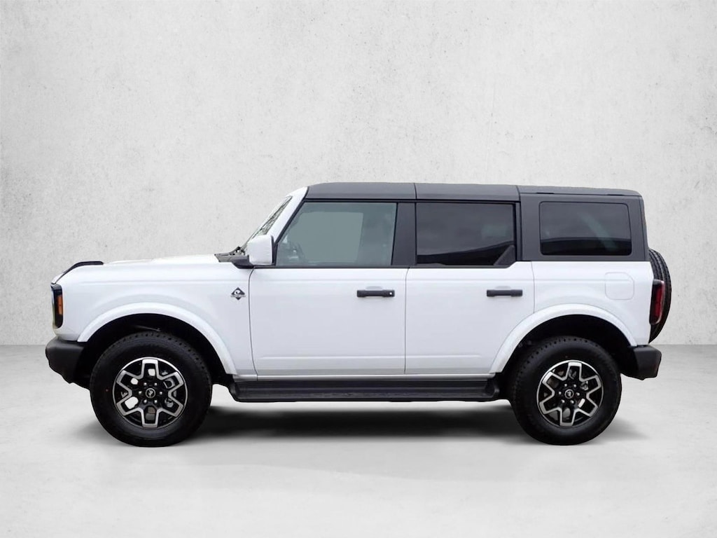 New 2026 Ford Bronco Outer Banks SUV