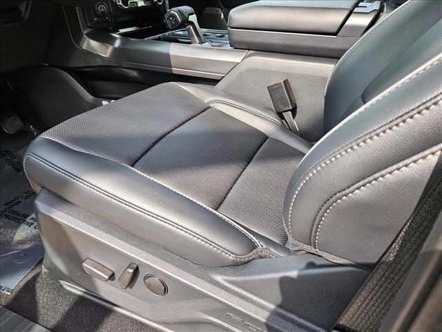 2025 Ford F-150 Lariat photo 4