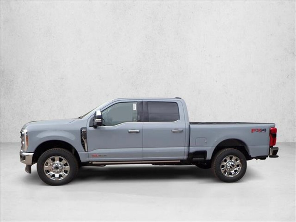 New 2026 Ford F-350 LARIAT Truck Crew Cab