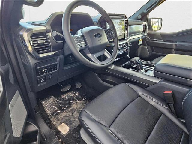 2025 Ford F-150 Lariat photo 3