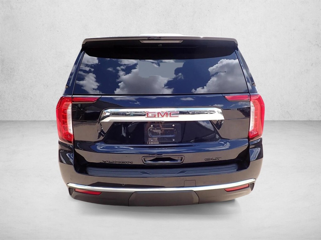 Used 2023 GMC Yukon SLT SUV