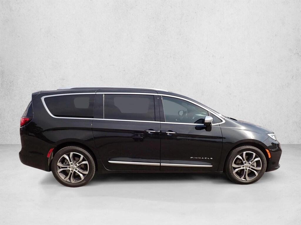 Used 2021 Chrysler Pacifica Pinnacle Van Passenger Van