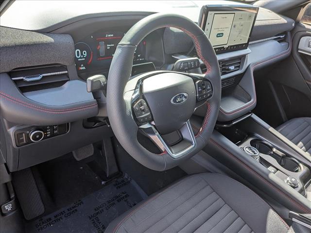 2025 Ford Explorer ST-Line photo 2